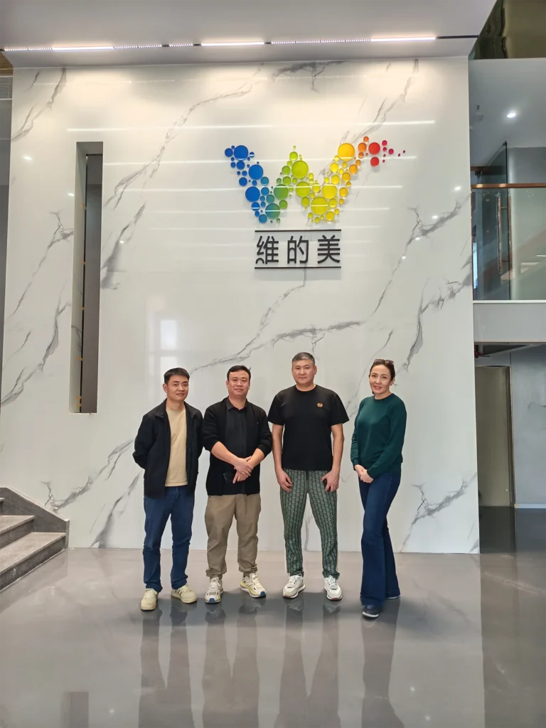 International Clients Visit Wideway Optoelectronics 1