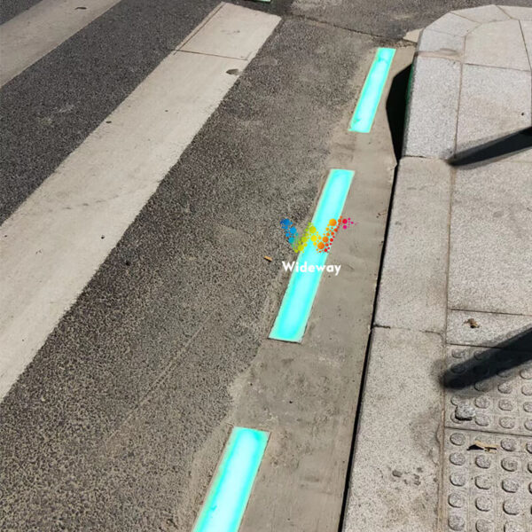 1 Meter Wide Traffic Lights (4)