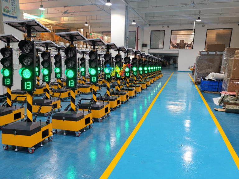200mm Mobile Single 4 Light Light 10