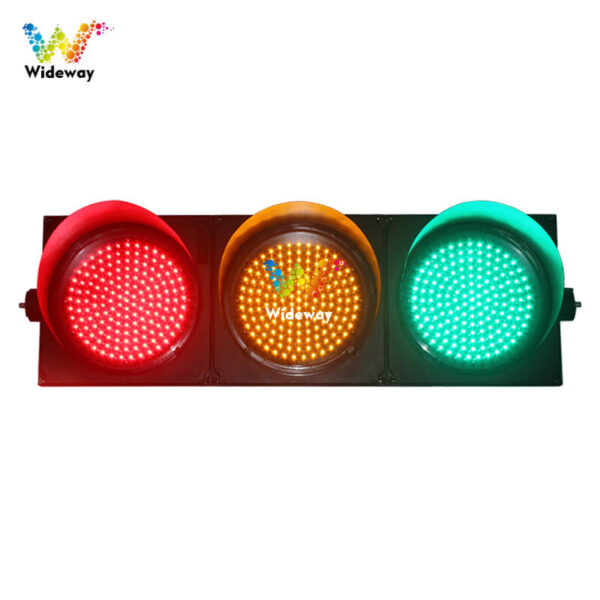 300mm Traffic Light With Red, Yellow, And Green Lights (3)