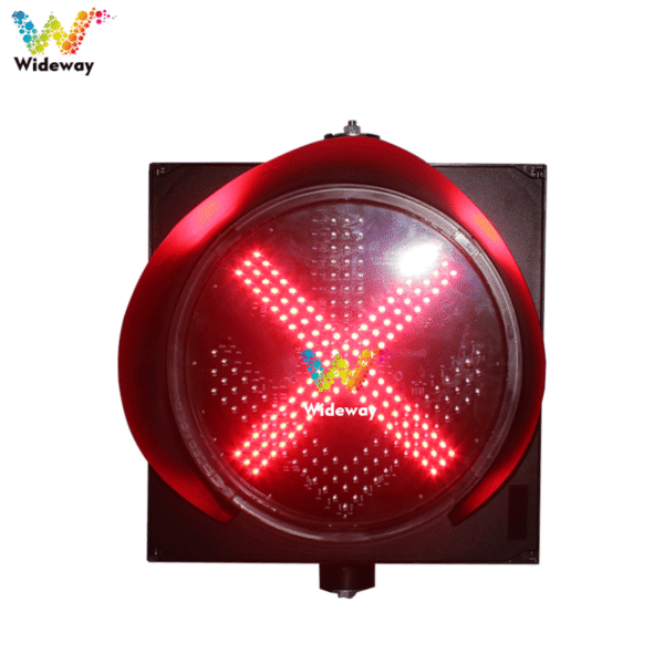 Model 400 Red Cross And Green Arrow Single Lamp Traffic Light 3